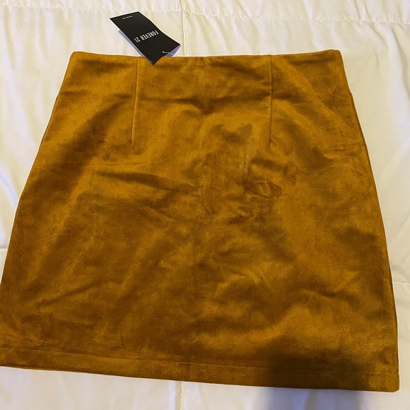 Forever 21 mini skirt - Picture 3 of 3